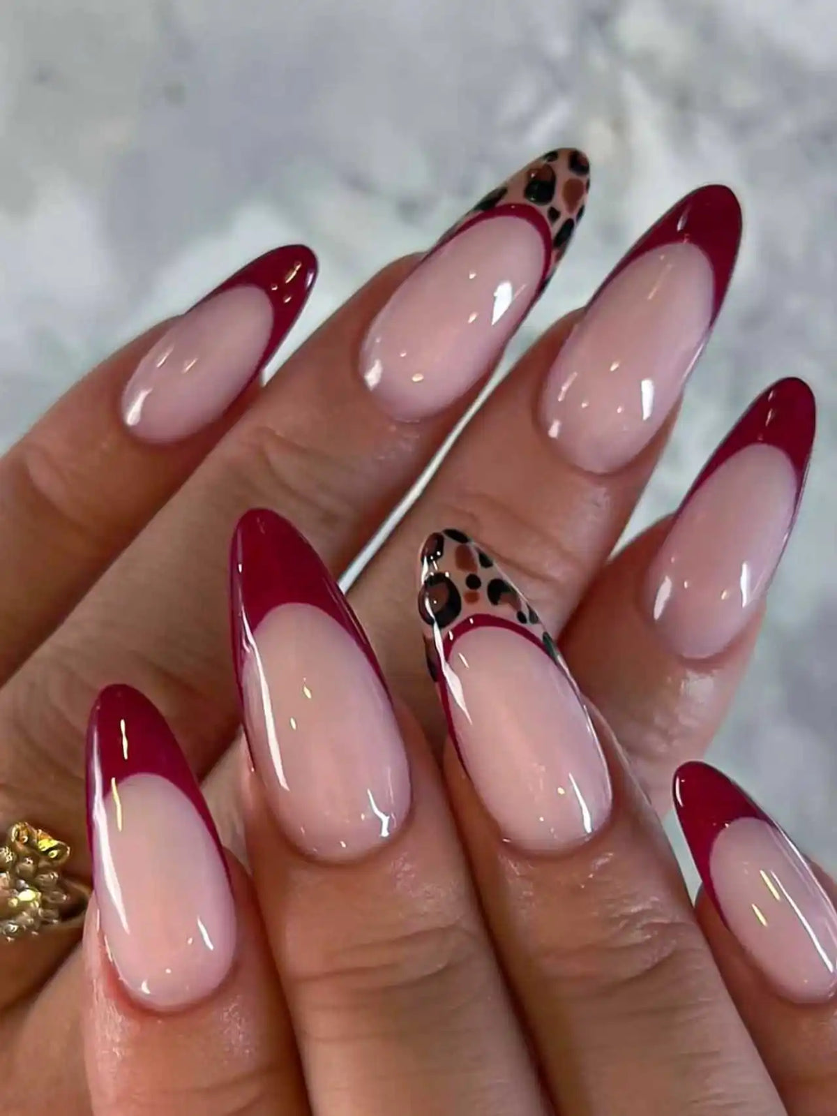 10 Unhas Postiças Artesanais – Formato Amêndoa Vermelho Onça