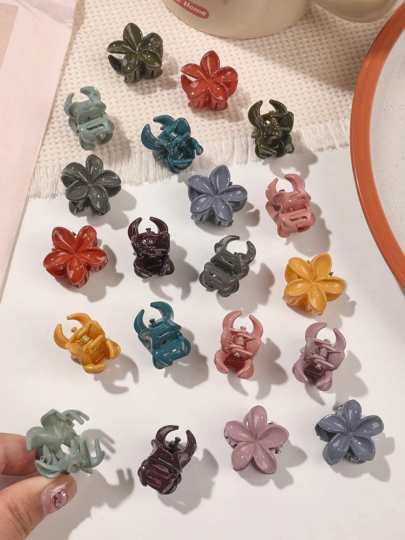 Mini Presilhas Flor para Cabelo – Kit com Presilhas Antimarcas para Franjas e Penteados