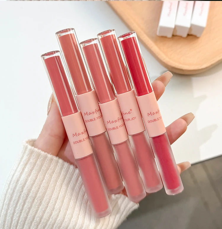 Lip Glaze Duplo Maxfine – Gloss Espelhado e Matte, Hidratação e Cor Duradoura