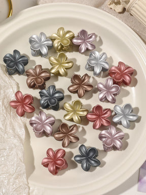 Mini Presilhas Flor para Cabelo – Kit com Presilhas Antimarcas para Franjas e Penteados
